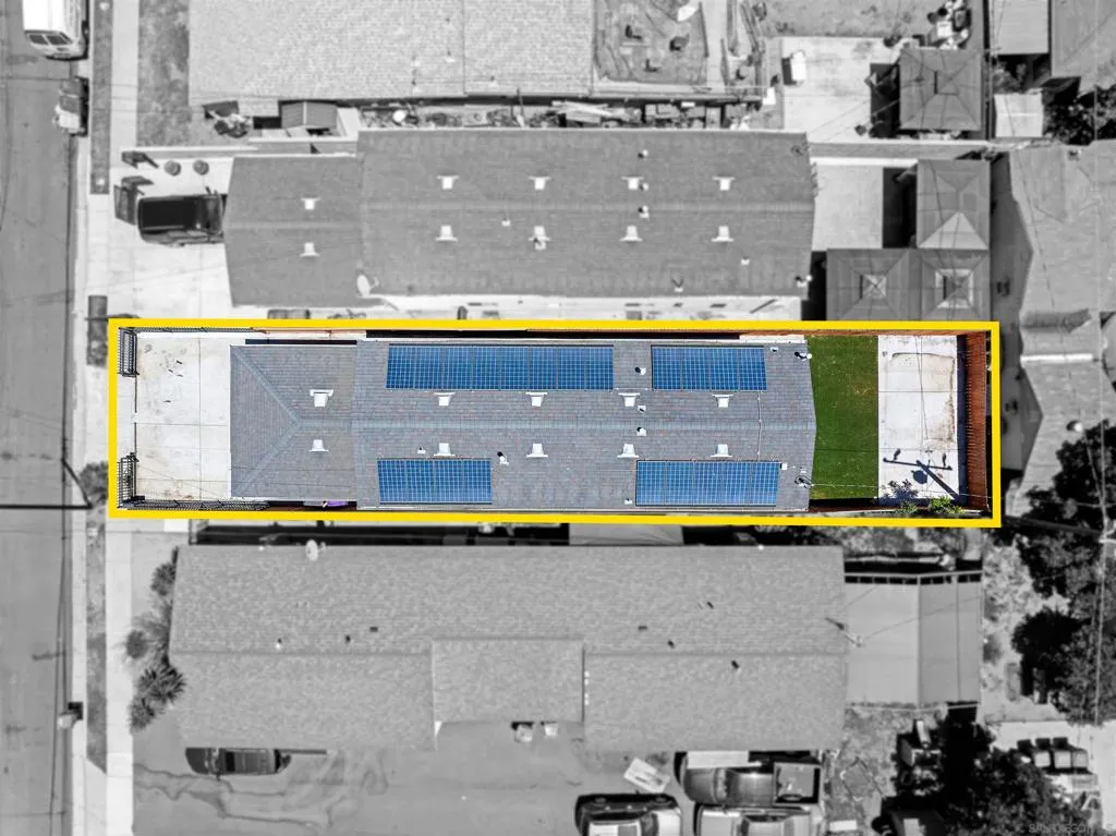 2418 W Lincoln St, Long Beach, California 90810 home-pic-31